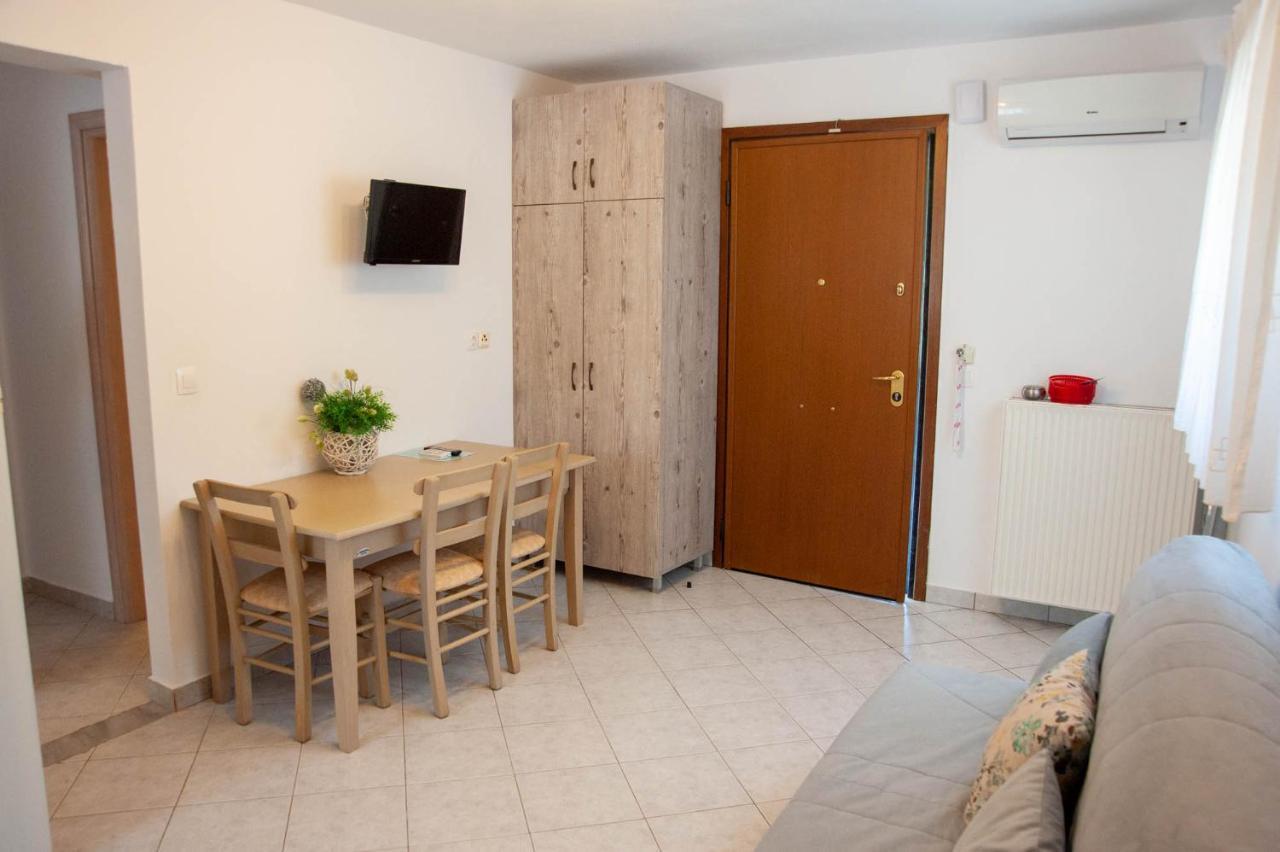 فوروفورو Alexandros Hotel Apartments المظهر الخارجي الصورة