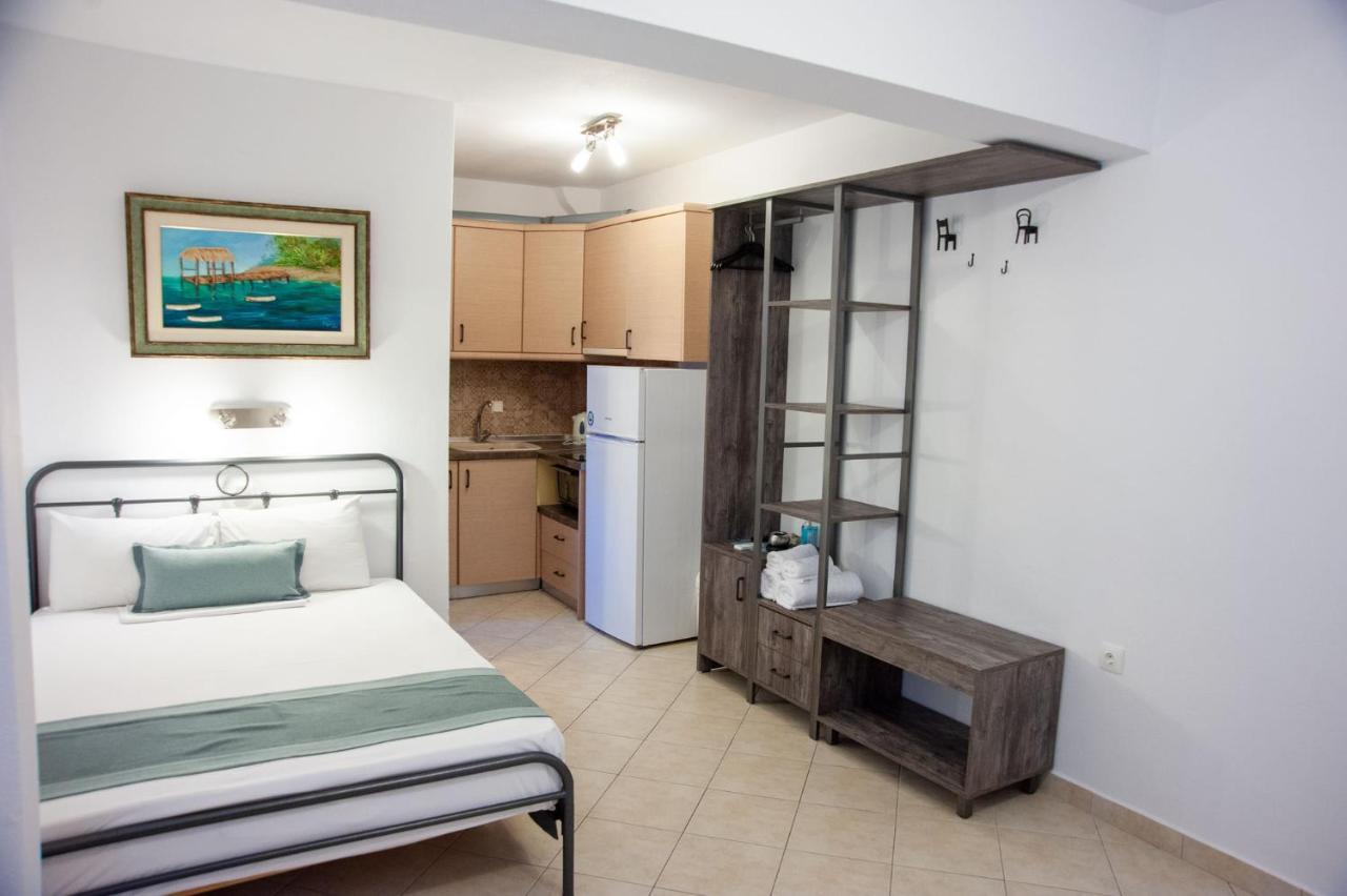 فوروفورو Alexandros Hotel Apartments المظهر الخارجي الصورة