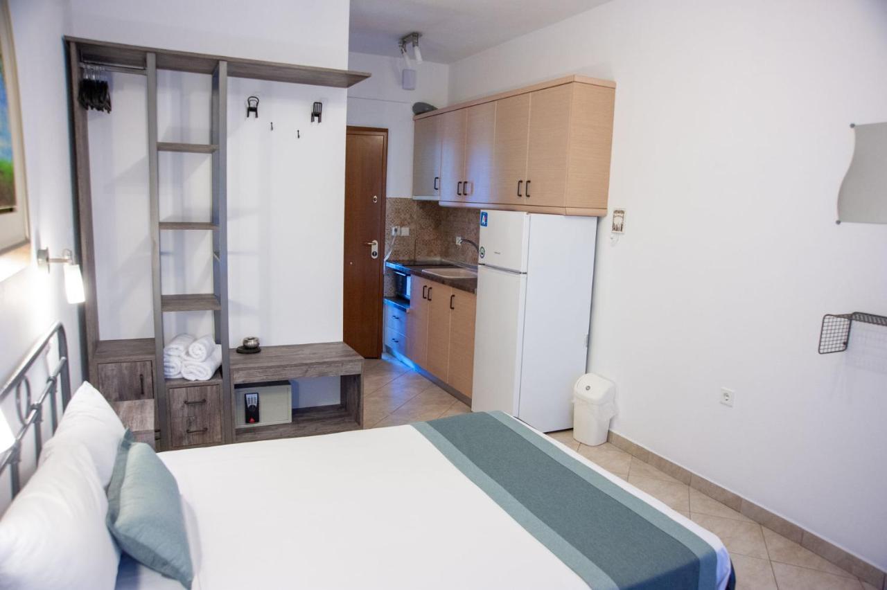 فوروفورو Alexandros Hotel Apartments المظهر الخارجي الصورة