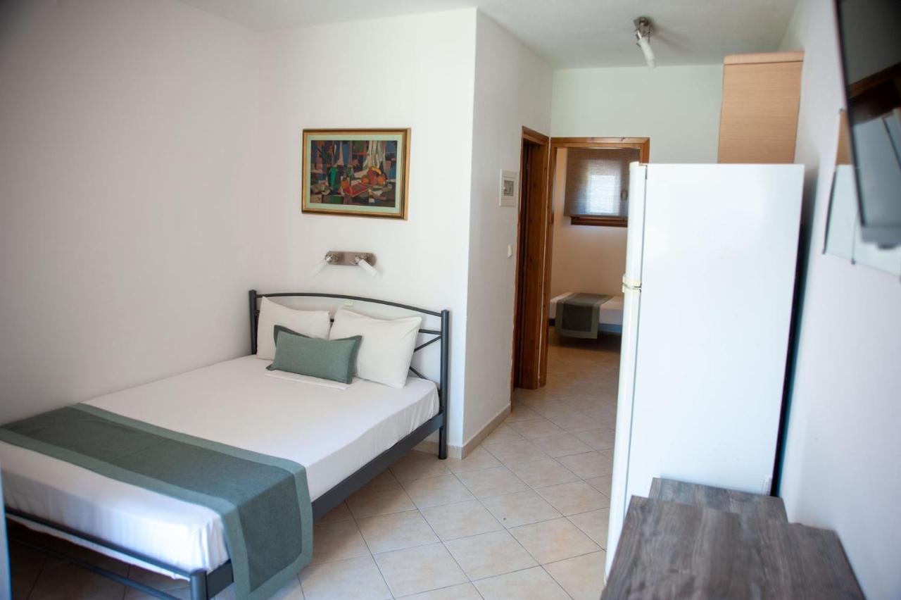 فوروفورو Alexandros Hotel Apartments المظهر الخارجي الصورة