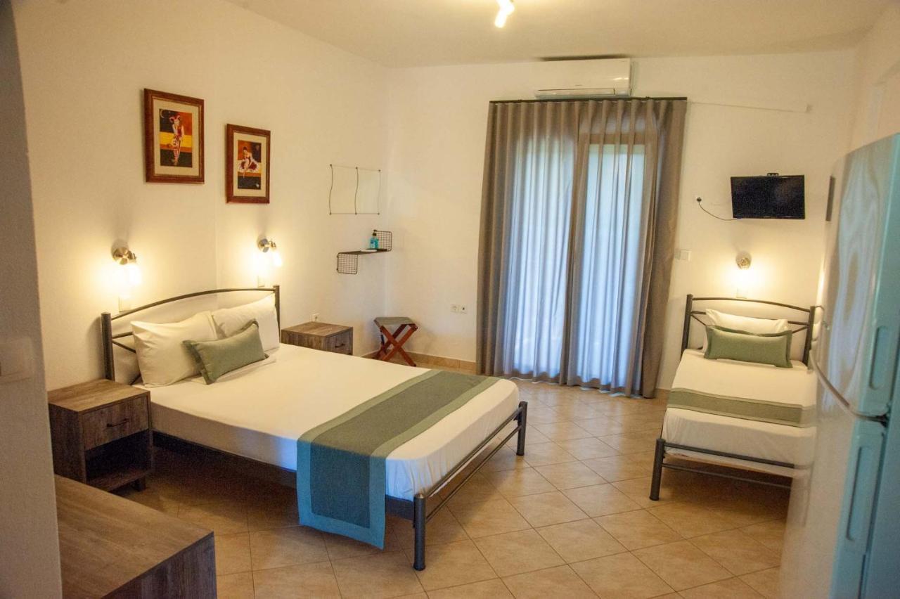 فوروفورو Alexandros Hotel Apartments المظهر الخارجي الصورة