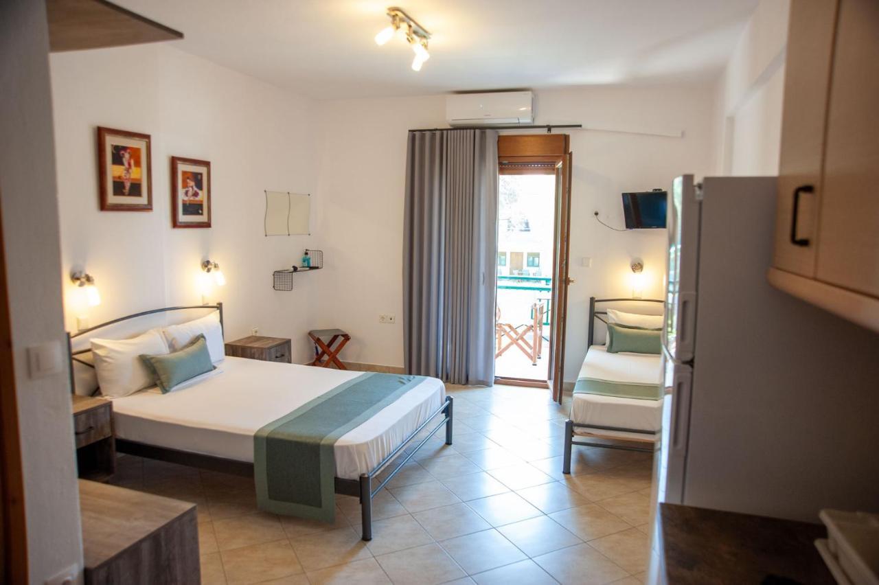 فوروفورو Alexandros Hotel Apartments المظهر الخارجي الصورة