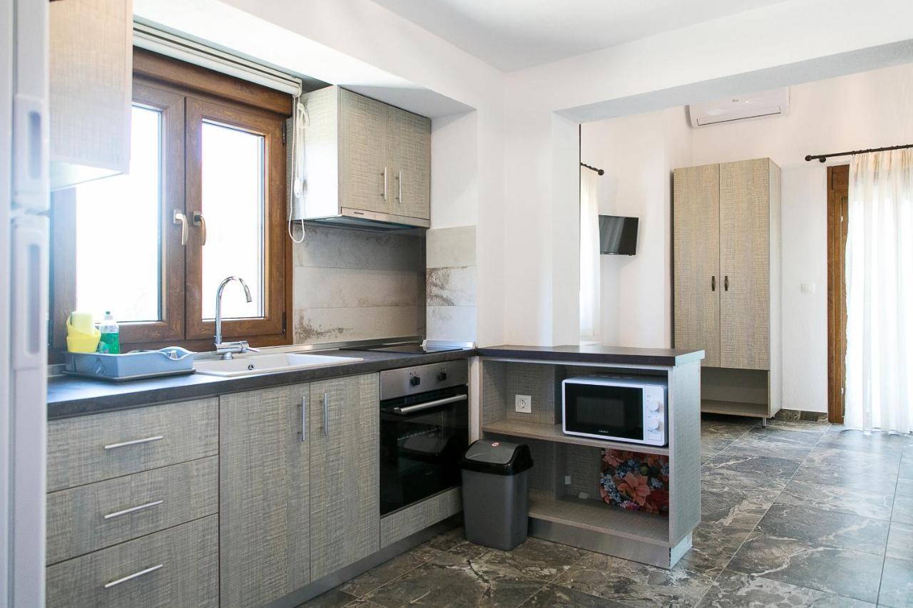 فوروفورو Alexandros Hotel Apartments المظهر الخارجي الصورة